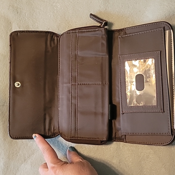 Wallet - Picture 2 of 4